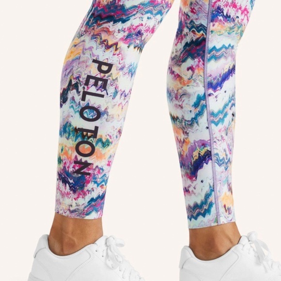 Peloton River Rock High-Waist Printed Leggings Size Medium NWT - Picture 4 of 10